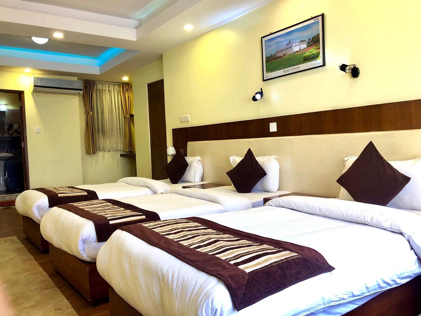 Backyard Hotel Kathmandu Esterno foto