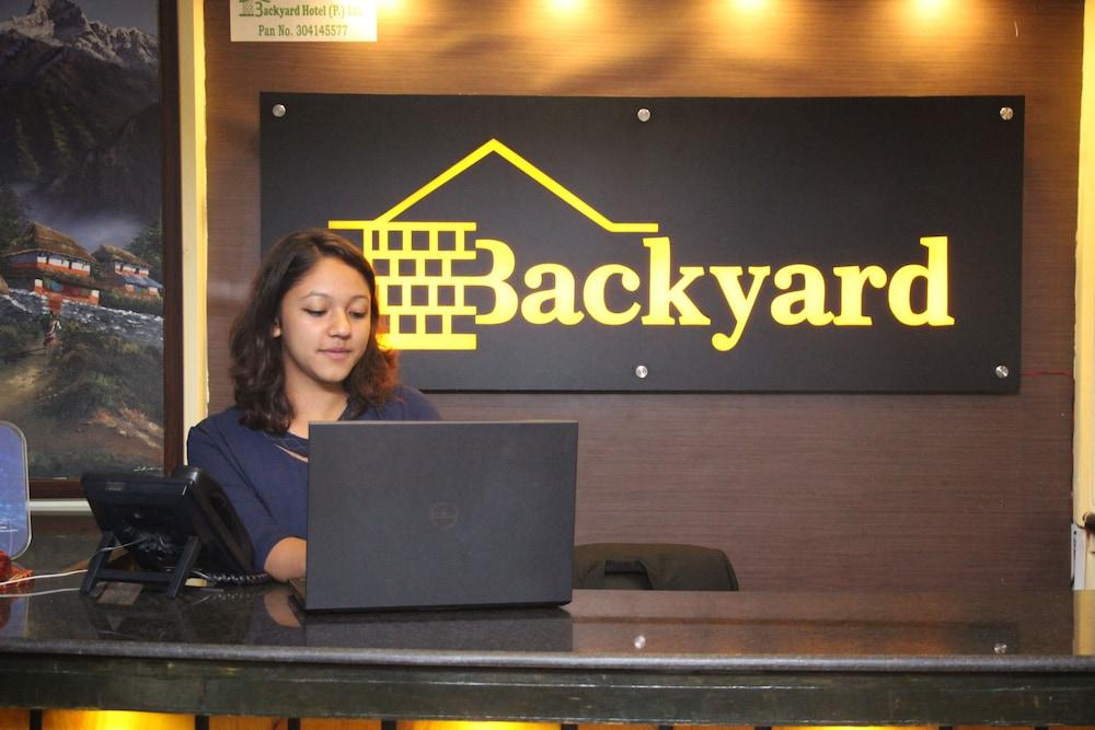 Backyard Hotel Kathmandu Esterno foto