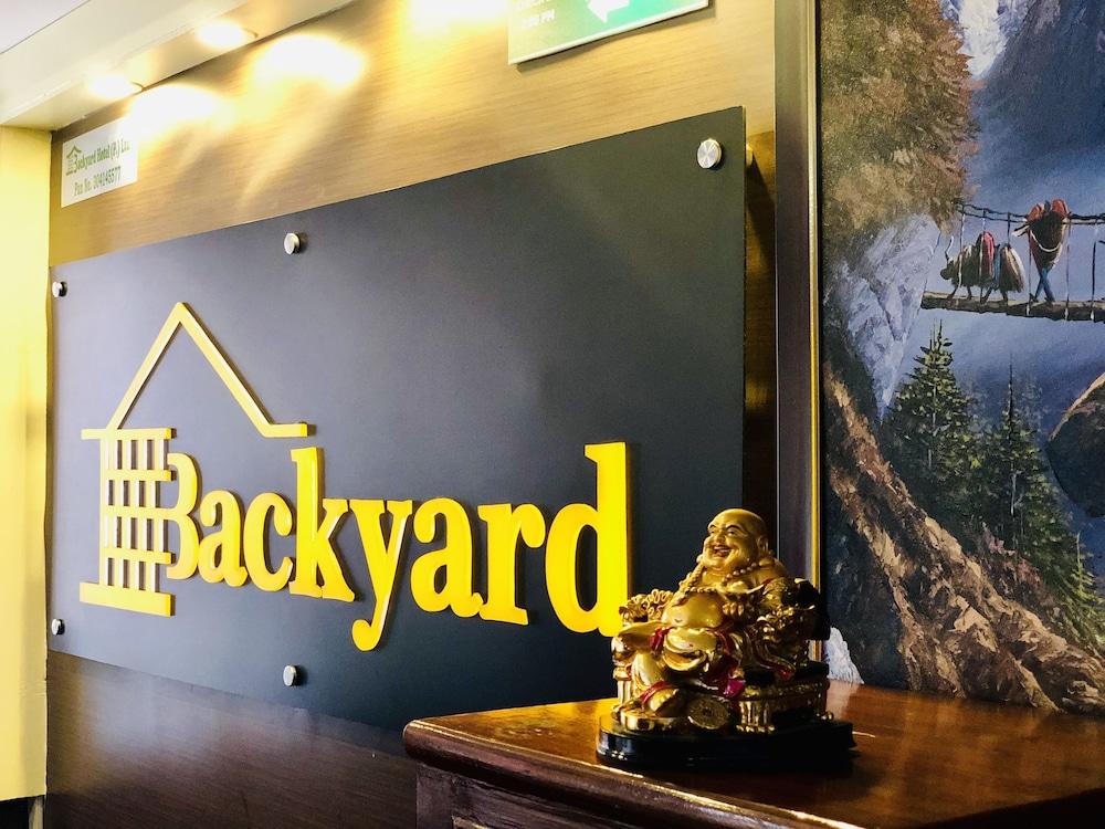 Backyard Hotel Kathmandu Esterno foto
