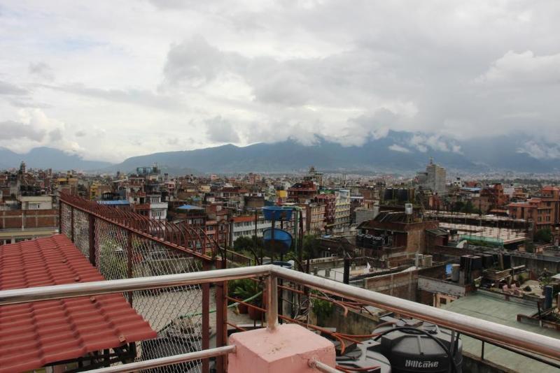 Backyard Hotel Kathmandu Esterno foto