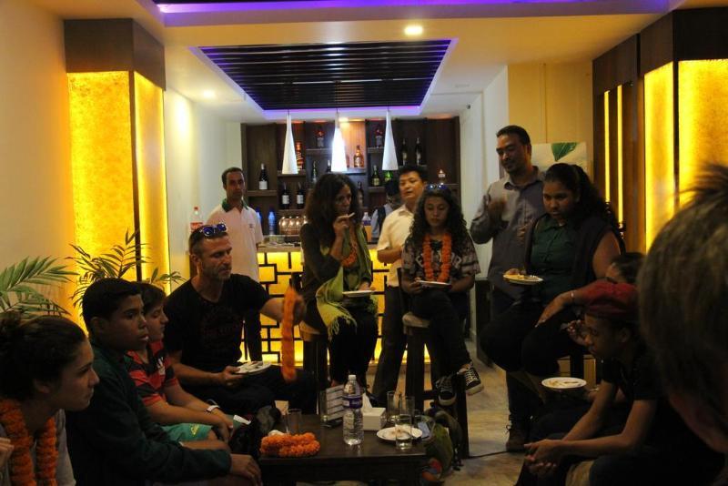 Backyard Hotel Kathmandu Esterno foto