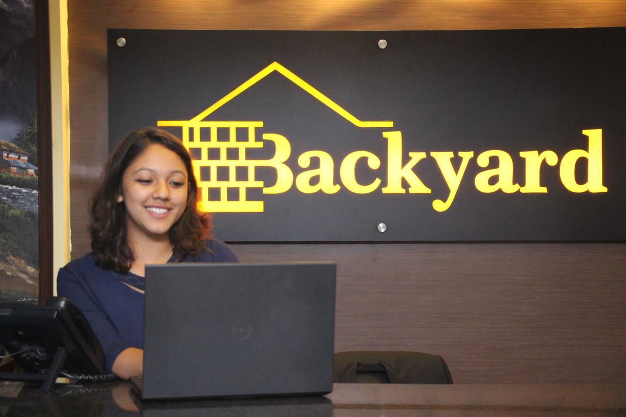 Backyard Hotel Kathmandu Esterno foto
